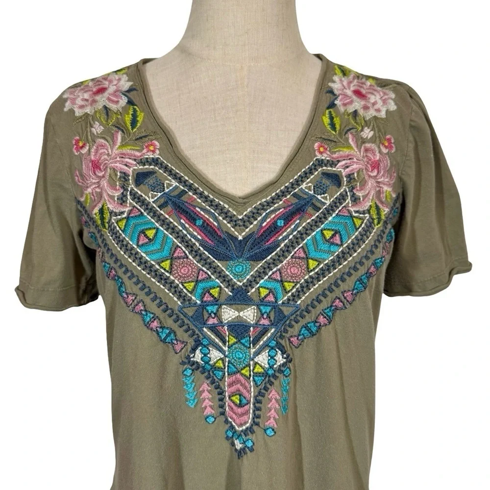 JWLA Johnny Was Sonya Side Slit Embroidered Floral V-neck Tunic Dress Top